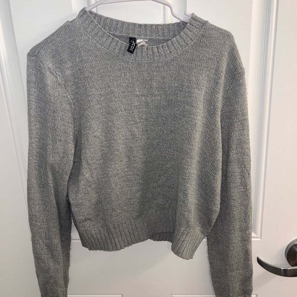 H&M Light Gray Women's Crew Neck Sweater